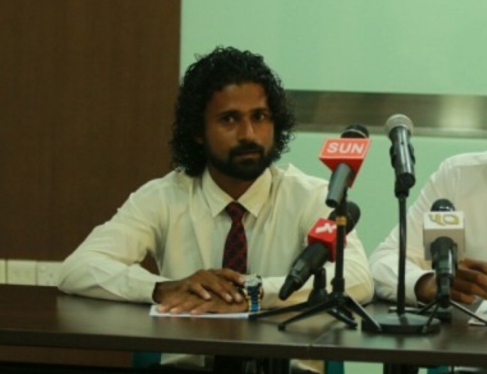 ކްރިމިނަލް ކޯޓުގެ ފަނޑިޔާރުކަން އަދީބުގެ ވަކީލަކަށް