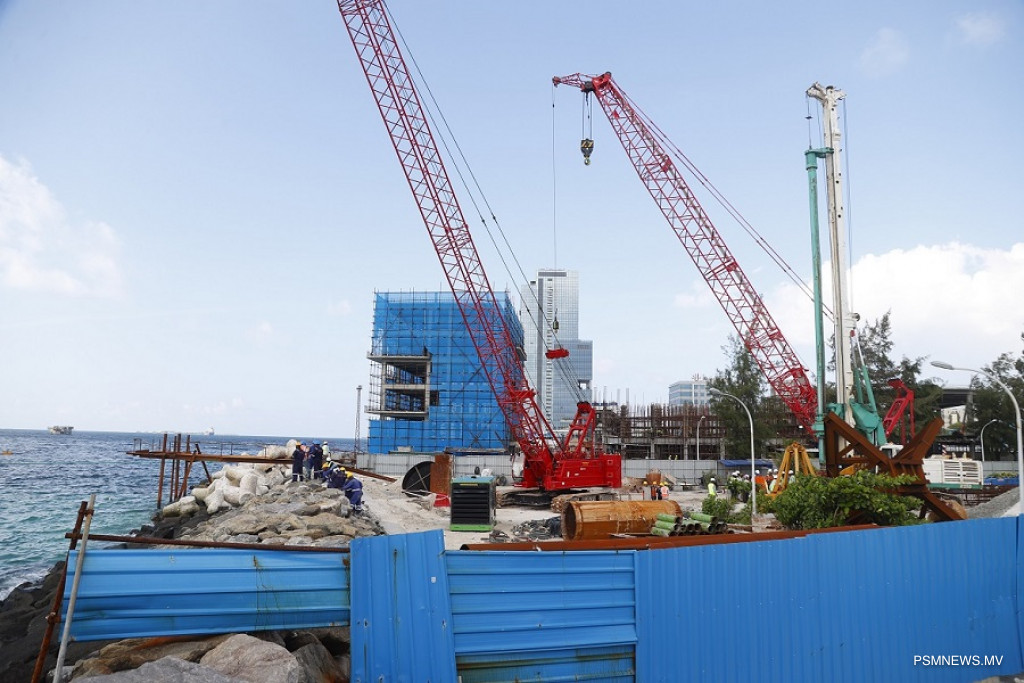 ބްރިޖުގެ މަސައްކަތް ކުރިއަށް؛ އެއްގަމުގައި ޖަހާ ތަނބުގެ މަސައްކަތް ނިމިއްޖެ