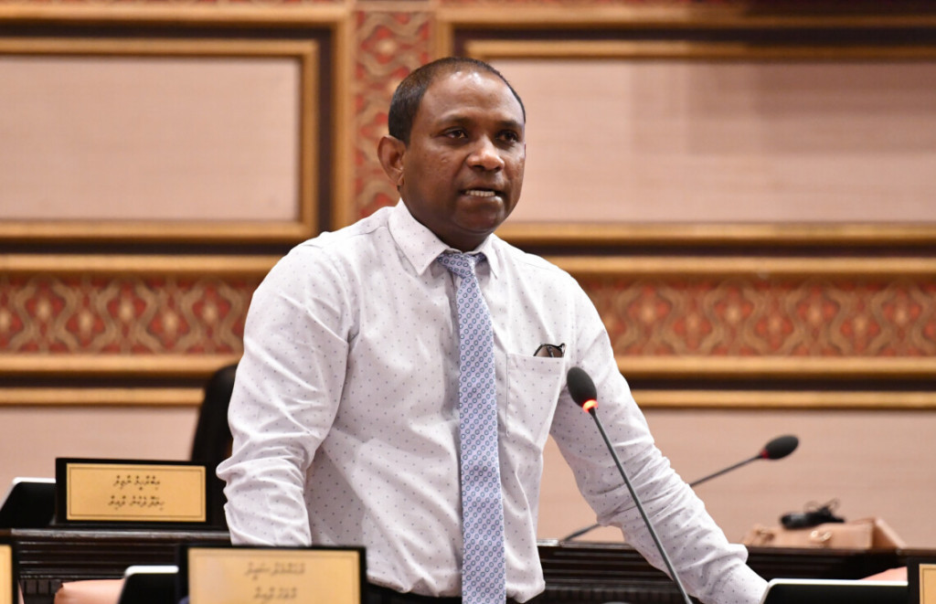 ފަލަސްޠީނަކީ މިނިވަން ދައުލަތެއްގެ ގޮތުގައި ބަލައިގަތުމަށް ގޮވާލާ ގަރާރެއް މަޖިލީހަށް