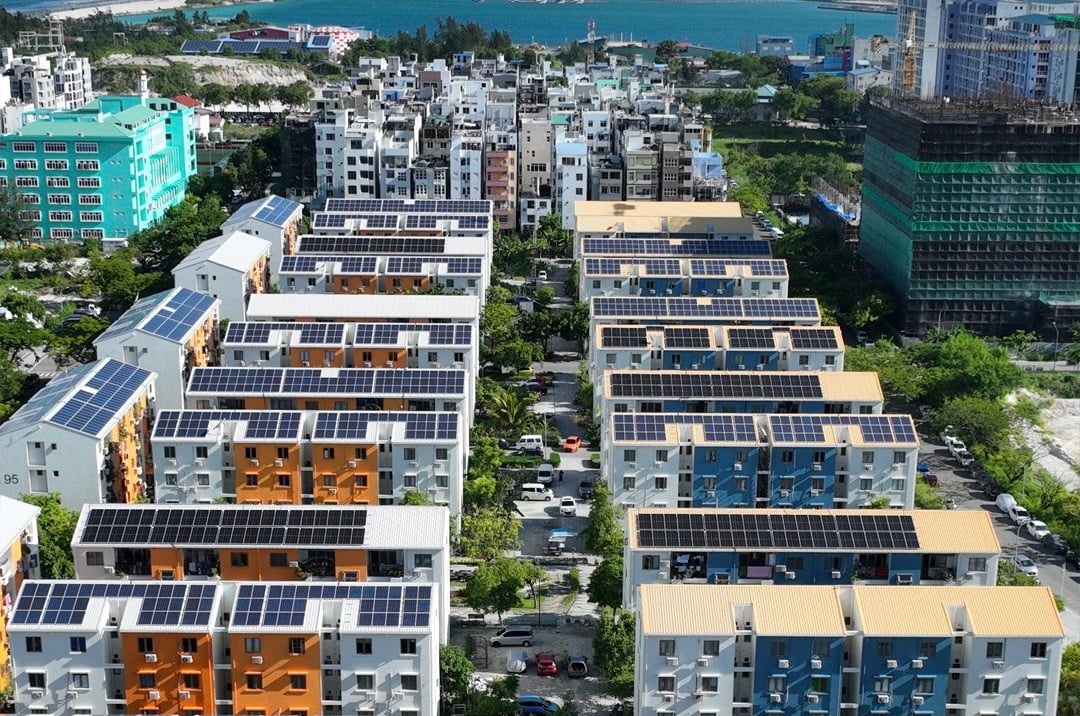 ހުޅުމާލޭ ކެފޭއެއްގައި ހިނގި މާރާމާރީއަކާ ގުޅިގެން ބިދޭސީއަކު ހައްޔަރުކޮށްފި