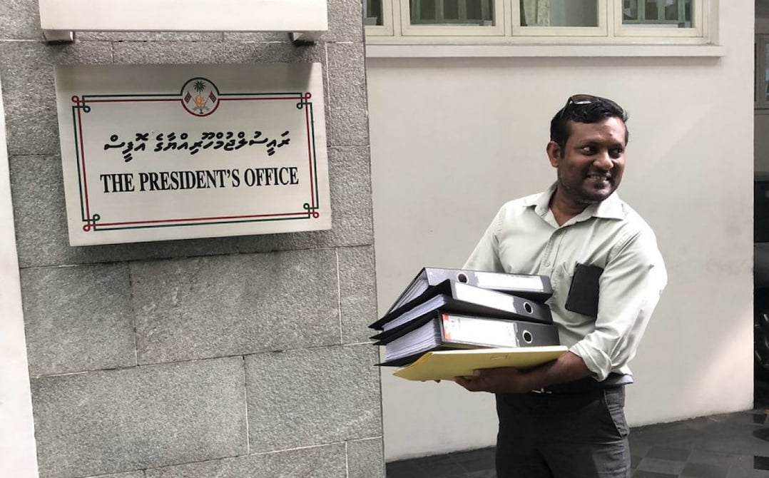 ނާޒިމް ސައްތާރުގެ ވަކީލުކަމުގެ ހުއްދަ ހިފަހައްޓައިދިނުމަށް އެދިއްޖެ