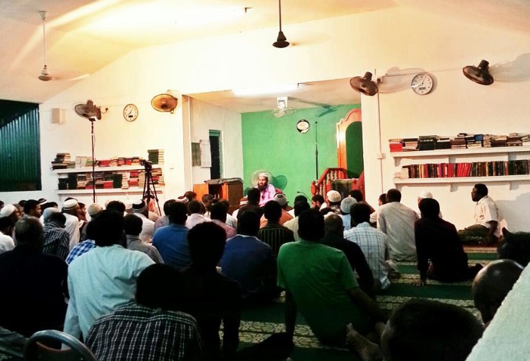 ކައުންސިލުން މުވައްޒަފުން ނަގައިގެން މިސްކިތްތައް ސާފުކުރަން ފާސްކޮށްފި