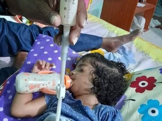 މަދަދު: 4 އަހަރުގެ ކުއްޖެއްގެ ބޭސްފަރުވާއަށް ޢާއިލާއިން އެދެނީ ދީލަތި އެހީއަކަށް
