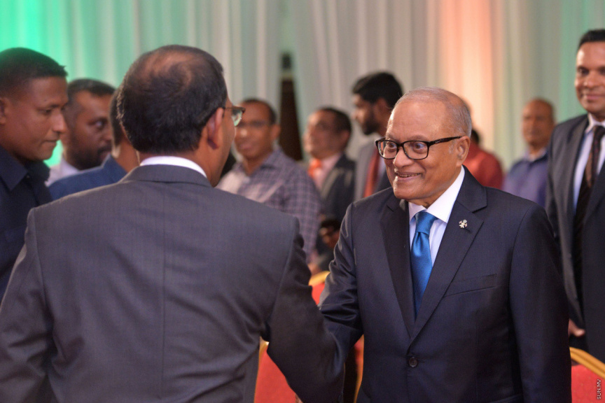 ހުތުރު ލަގަބުތަކުން ގޮވުން މާތްﷲ ވަނީ ނަހީކުރައްވާފައި: މައުމޫން