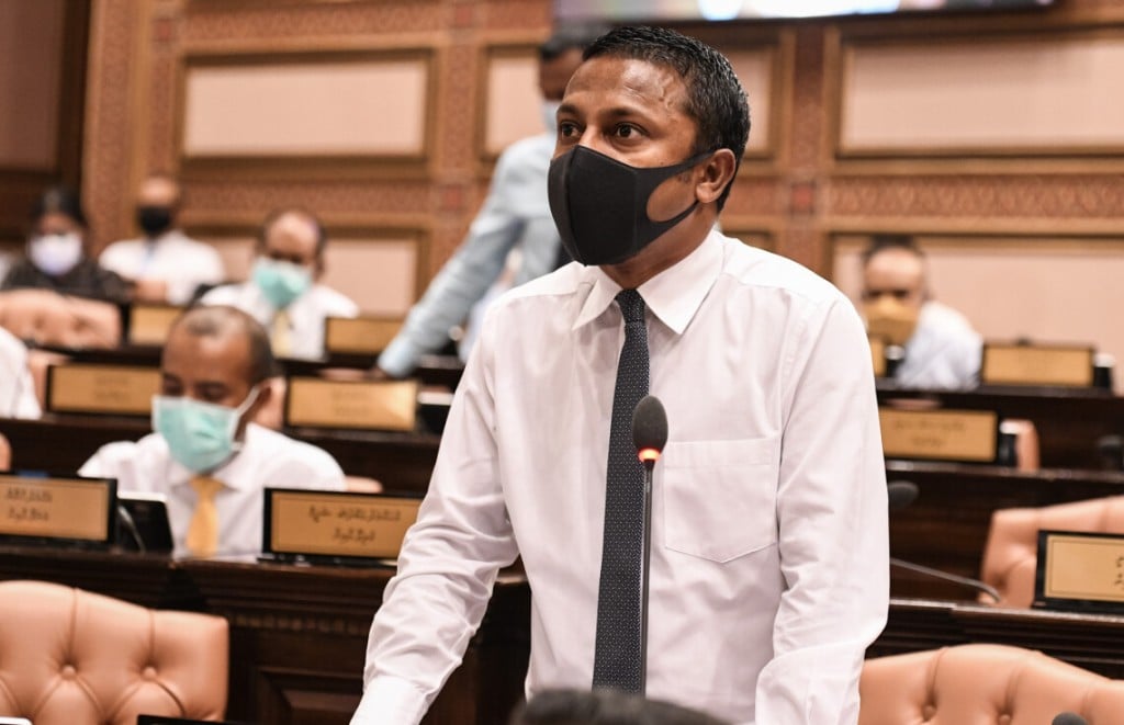 އުޝާމް ވިދާޅުވީ ސަފާރީ ރޭޕްގެ މައްސަލައިގެ ހެކި ހޯދުމުގެ ރަނުގެ ފުރުސަތު ފުލުހުން ނަގައިލިީ ކަމަށް