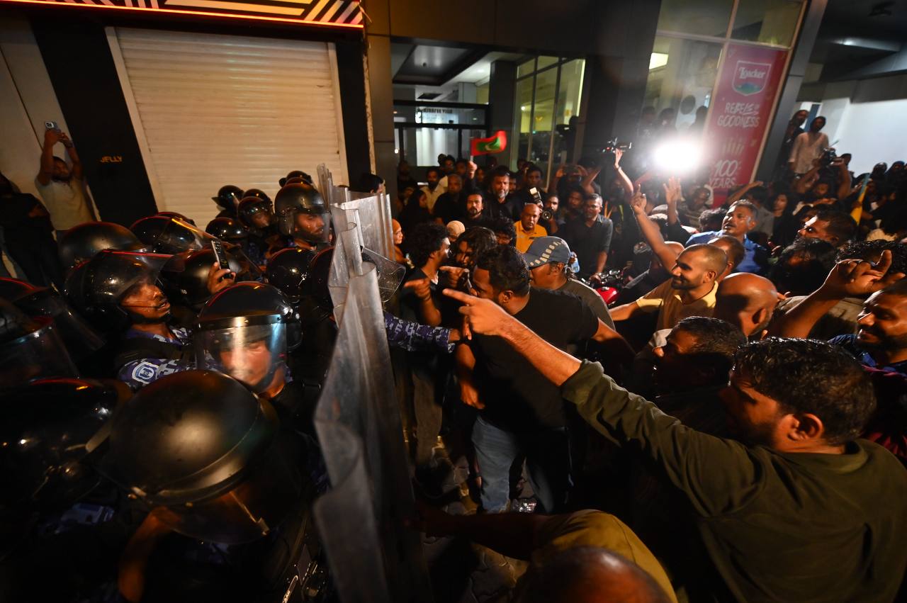 އެއްވެ އުޅުމުގެ ގާނޫނު އިސްލާހުކުރުމަށް މަޖިލީހަށް ހުށަހަޅާނަން: އުޝާމް