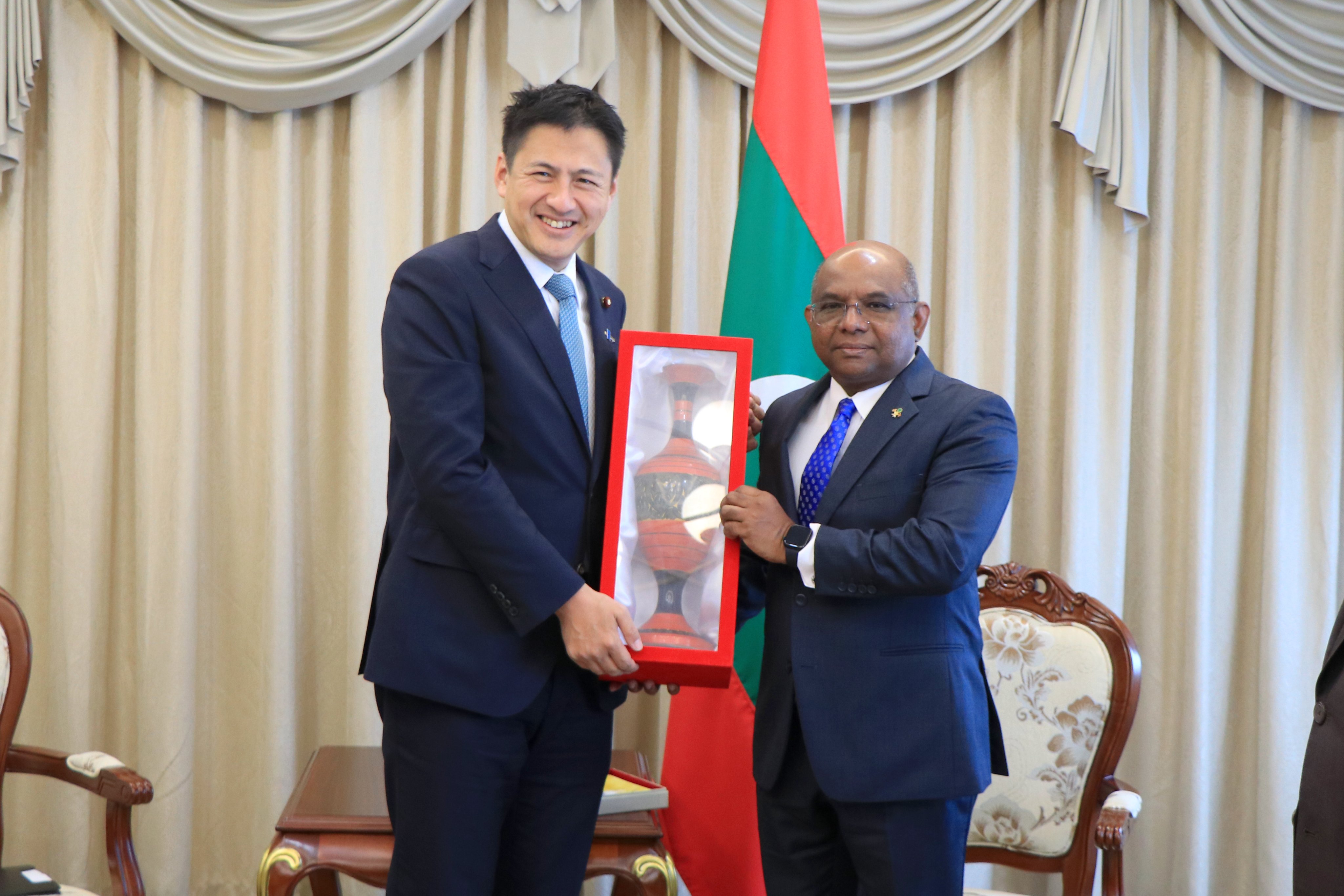 ޖަޕާނަކީ އަބަދުވެސް ދެގޮތެއްނުވެ ރާއްޖެއާއެކު އޮންނަ ގައުމެއް: ޝާހިދު