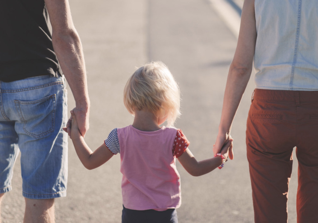 ދަރިފުޅަކީ 'އެހެންމީހުން ރުއްސާ' މީހެއްގެ ގޮތުގައި ތަރުބިއްޔަތުކުނުކުރޭ!