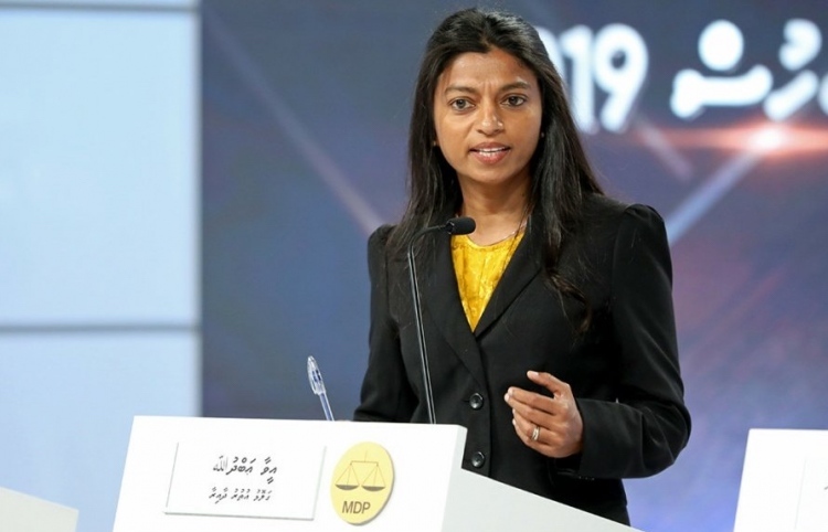 އީވާ ވިދާޅުވީ ބަހުސްކުރަން ޖާގަ ނުދޭނަމަ ވިޕްލައިނަށް ޢަމަލު ނުކުރާނެ ކަމަށް