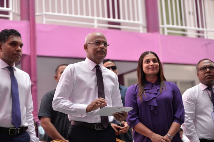 ރައީސް ޞާލިޙް ދަންޖައްސަން ގޮވާލި ކަމަށްބުނާ އެއްވުމެއްގައި ބައިވެރިވި މުވައްޒަފަކަށް ފިޔަވަޅުއަޅައިފި