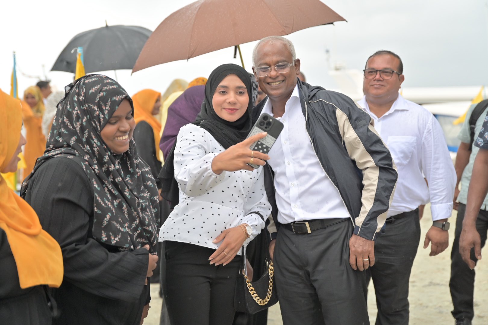 ސިޔާސީ ހިޔާލުތަފާތުވުންތަކަކީ ތަރައްގީއަށް އޮތް ހުރަހަކަށް ނުހަދާނަން: ރައީސް