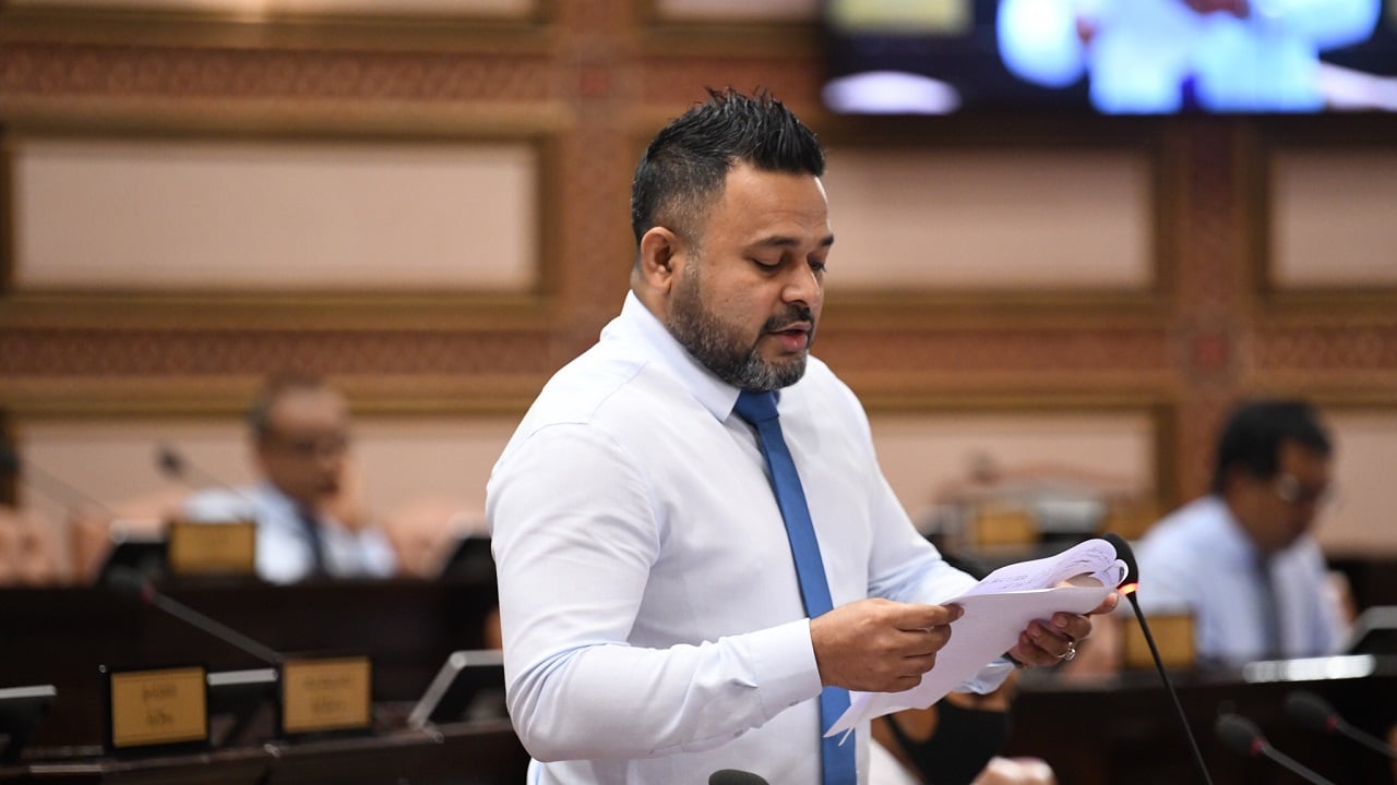 ރައީސް ޔާމީންގެ އިސްތިޤްބާލަށް ނުކުންނަ ސަޕޯޓަރުންނަށް އަނިޔާ ނުކުރަން ގޮވާލައިފި