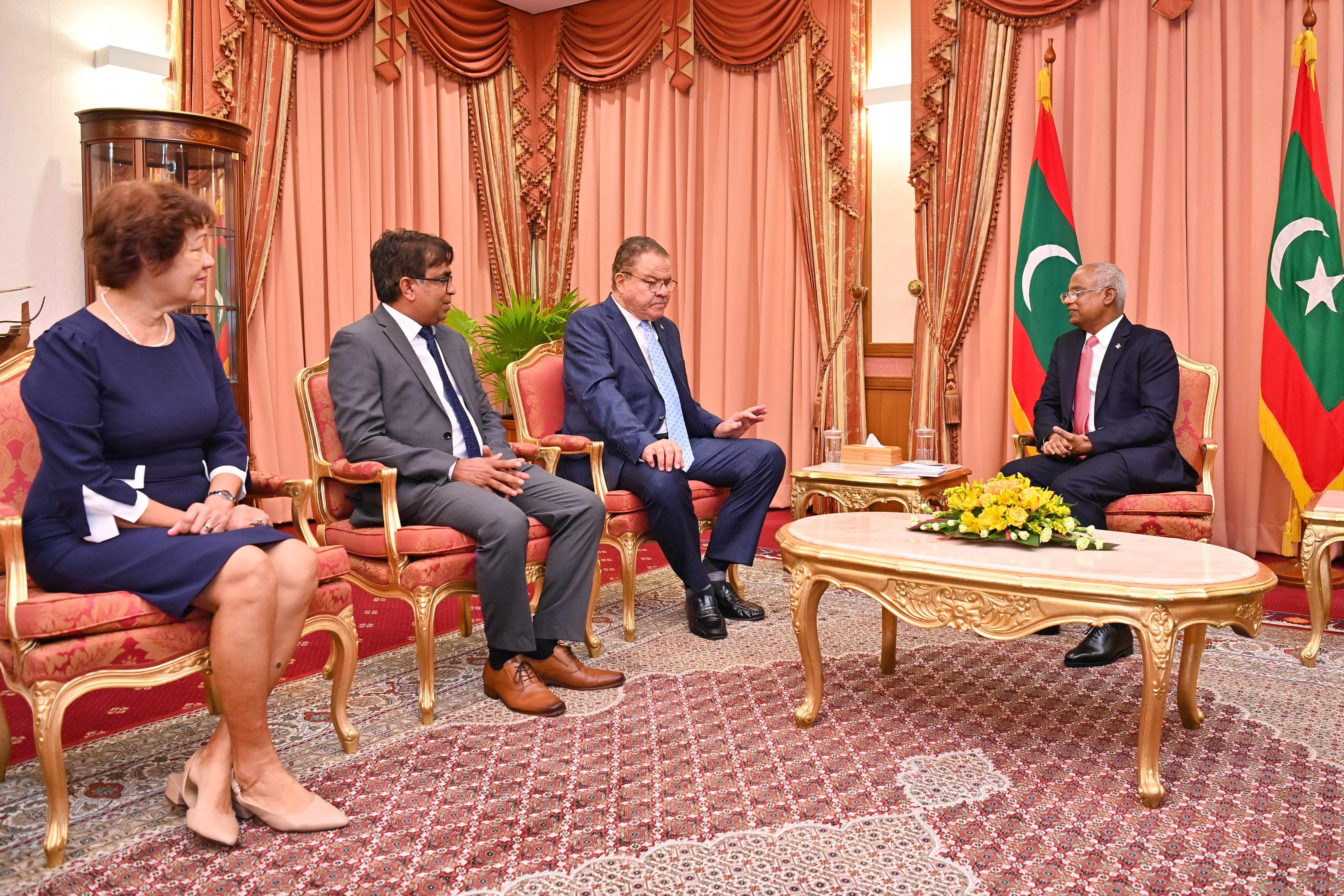 ސޫދާނާއި ސޭޝެލްސްއާއެކު ބާއްވާ ގުޅުން ބަދަހިކުރަން މަޝްވަރާކޮށްފި