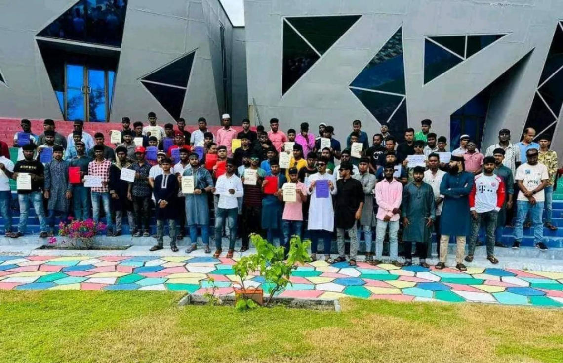 އެޗްއާރުސީއެމުން ކަންބޮޑުވި ނަމަވެސް މުޒާހަރާކުރި ބިދޭސީން ޑީޕޯޓްކުރާނެ