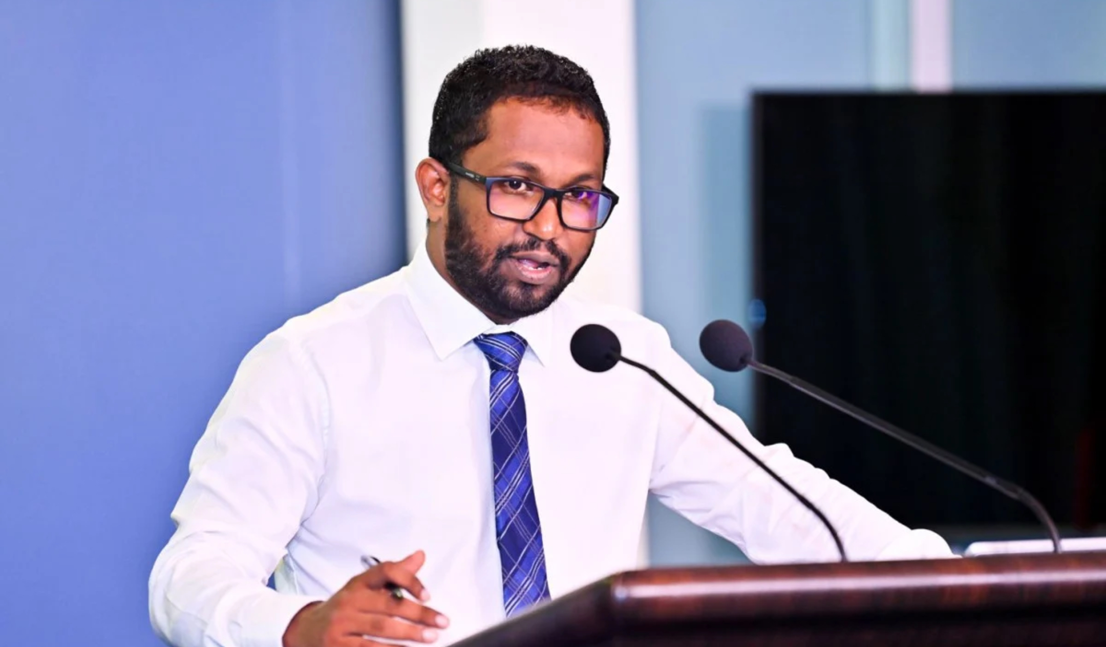 އެއްގޮތް ނެތިއްޔާ އަނެއް ގޮތަކުން ނަޝީދު ފަތުރަމުންދަނީ ފިތުނަ: މިއުވާން