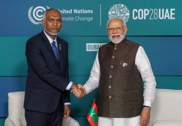 މޯދީ މުއިއްޒުއަށް: ދެކެން ބޭނުންވަނީ ރާއްޖެއާ އިތުރަށް ގުޅުން ބަދަހިވެގެންދާތަން