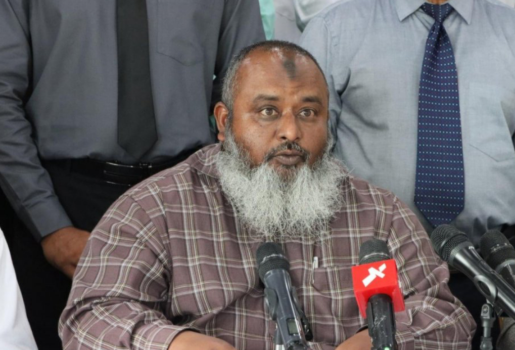 މުޒާހަރާއަށް ނިކުންނަ ކޮންމެ ފަހަރަކު އެއީ ސަރުކާރު ވައްޓާލުން ކަމުގައި މާނަކުރުމަކީ ކޮށި ވިސްނުމެއް: ޑރ. އިޔާޒް