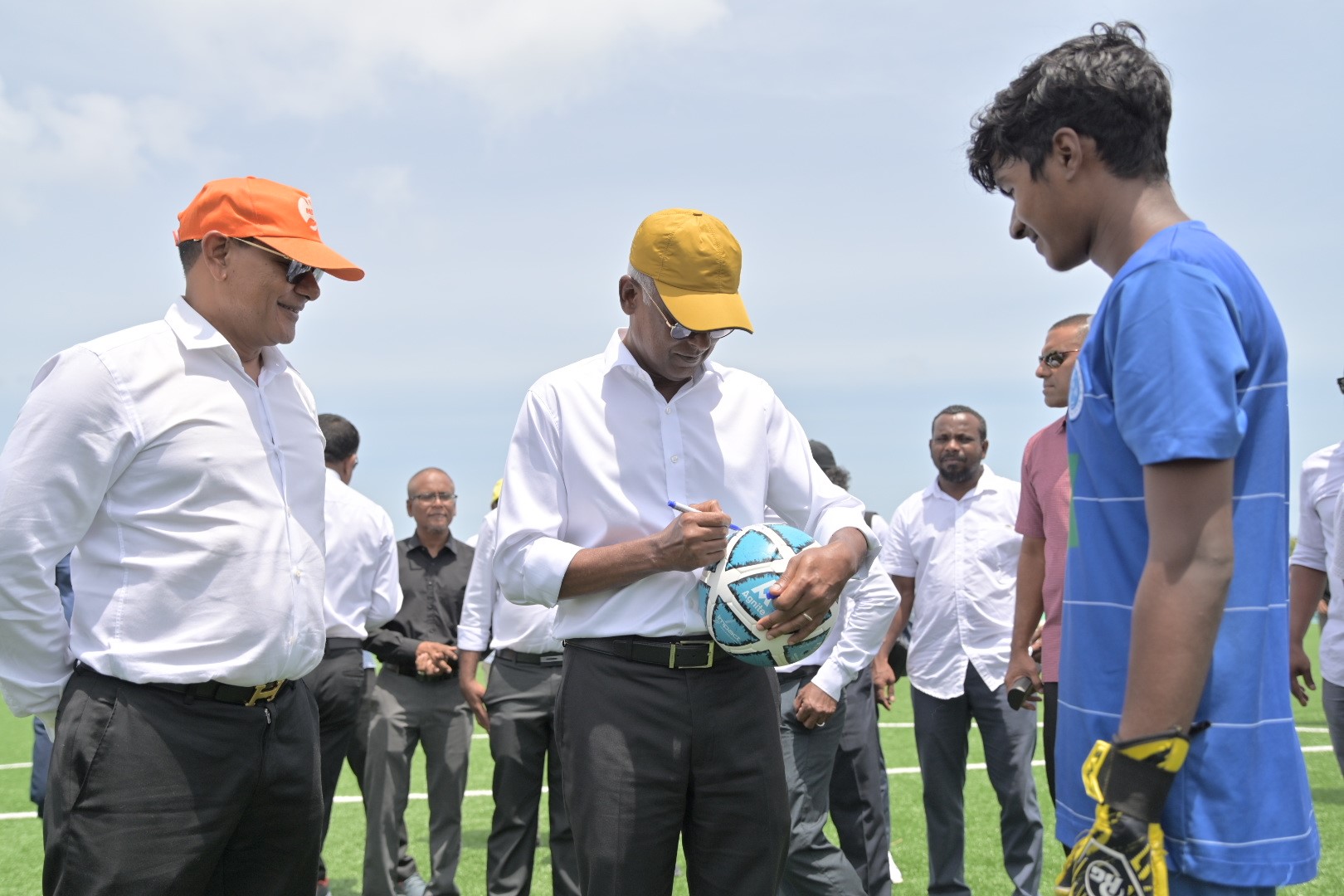 ފުނަދޫގައި ތަރައްގީކުރި ބޯޅަދަނޑު ހުޅުވައިފި