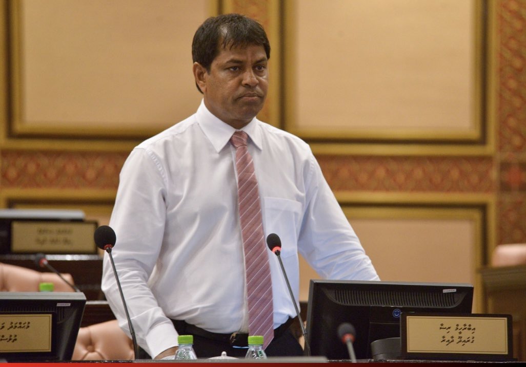 ގުރައިދޫ ދާއިރާގެ މެންބަރު ރިޒާ އަވަހާރަވެއްޖެ