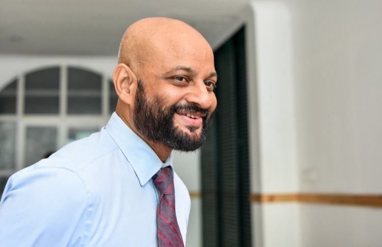 ފާރިސްގެ ހުށައެޅުމަކީ މަޖިލީސް މެންބަރުންގެ ރީކޯލް ވޯޓު ނެގުމުގެ ބާރު ރައްޔިތުންނަށް ދިނުން