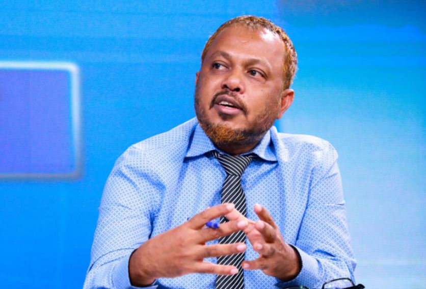 ރައީސް ސާލިހު ވެރިކަން ކުރައްވަނީ ދެކޮޅަށް މަސައްކަތްކުރި ބޭފުޅުންވެސް ގޮވައިގެން: ސައުދު