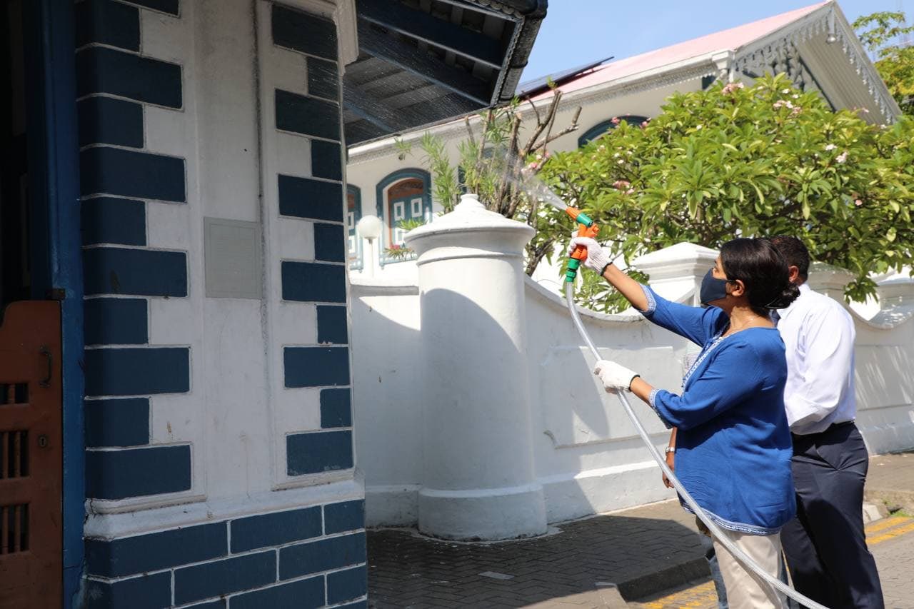 މުންނާރާއި މެދުޒިޔާރަތް ސާފުކުރުމުގެ މަސައްކަތް ފަށައިފި