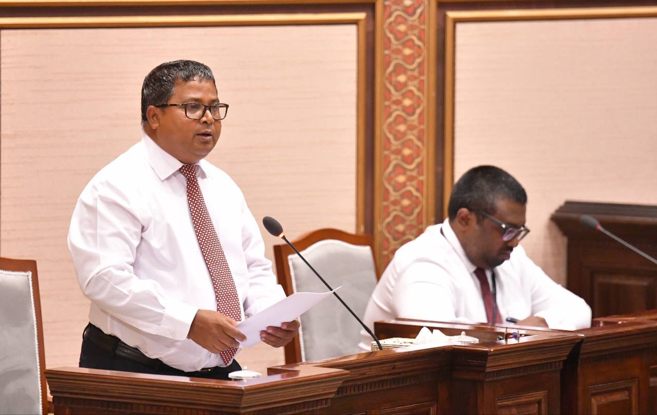 މަސްވެރިން ބާނާ ހުރިހާ މަހެއް ގަނެވޭނެ ކެޕޭސިޓީ އަދި ސަރުކާރަކު ނެތް: މިނިސްޓަރު