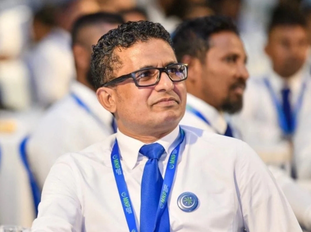 ވަކި ގޮތަކަށް ވޯޓުދީގެން މެމްބަރުންނަށް ފިޔަވަޅެއް ނޭޅޭނެ: ޝަރީފް