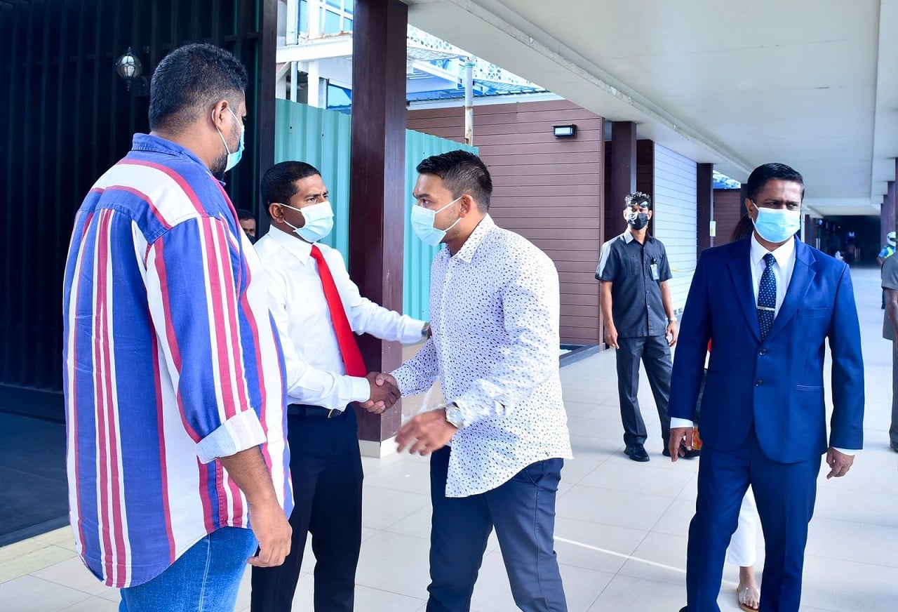 ލަންކާއާއި ރާއްޖެ ކުޅޭމެޗު ބައްލަވާލައްވަން ނަމާލް ރާއްޖެ ވަޑައިގެންފި