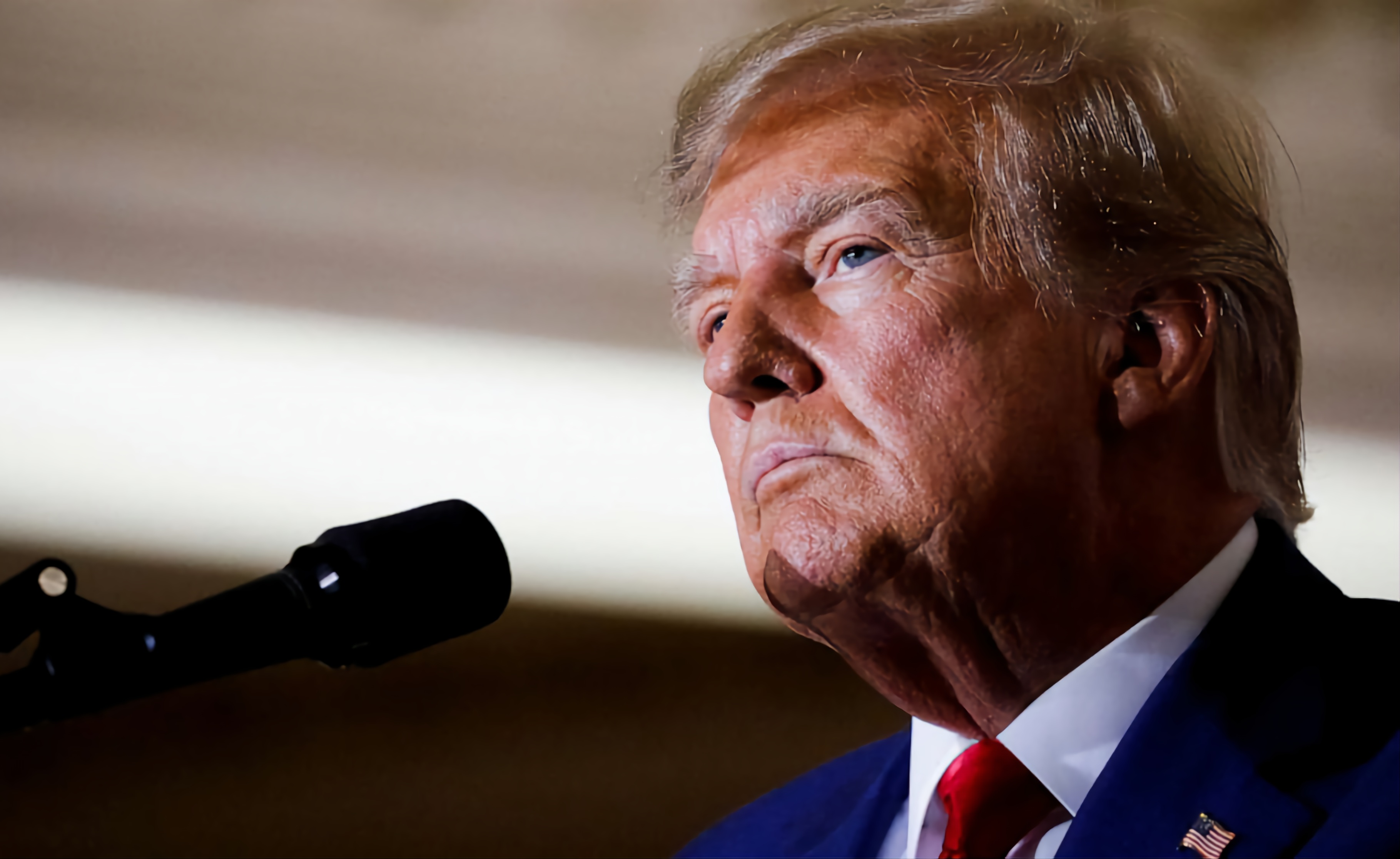 ޓްރަމްޕް ވިދާޅުވަނީ އޭނާގެ ހަމައެކަނި ކުށަކީ އެމެރިކާ ދިފާއު ކުރުން ކަމަށް