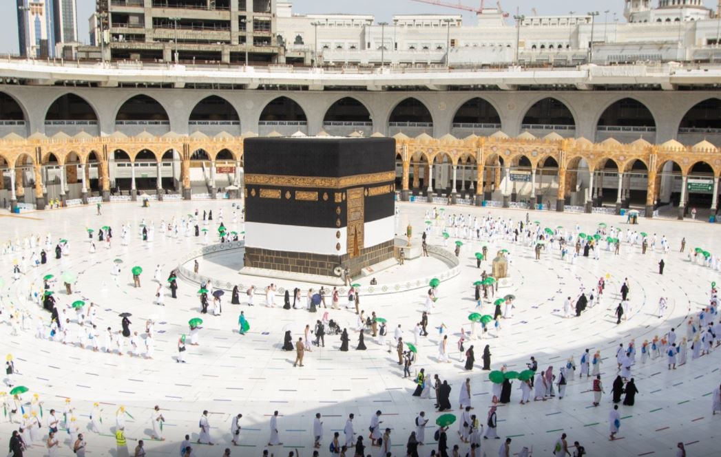 60 ހާސް މީހުން ހައްޖުގެ އަޅުކަމުގައި