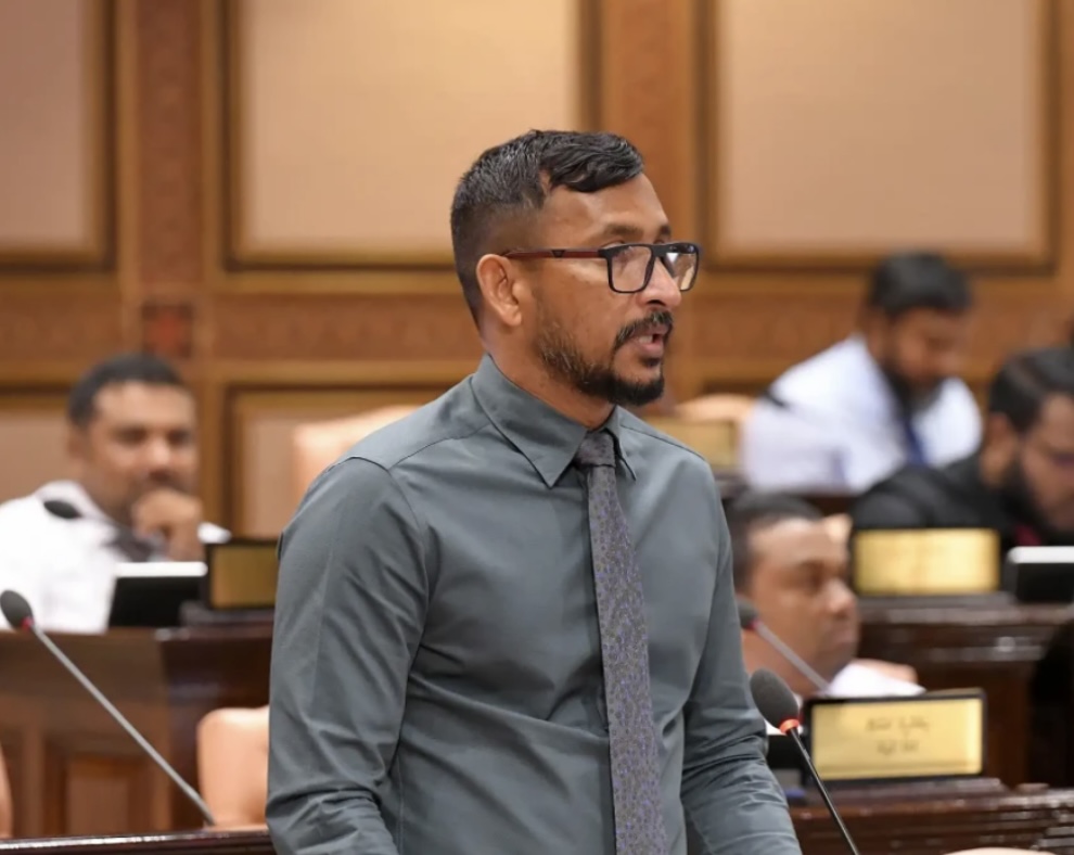 ކައުންސިލްތަކުން ލާމަރުކަޒީ ބިލާ ދެކޮޅަށް ބަޔާން ނެރެނީ އެމްޑީޕީން ފައިސާ ދީގެން: ފަލާހު
