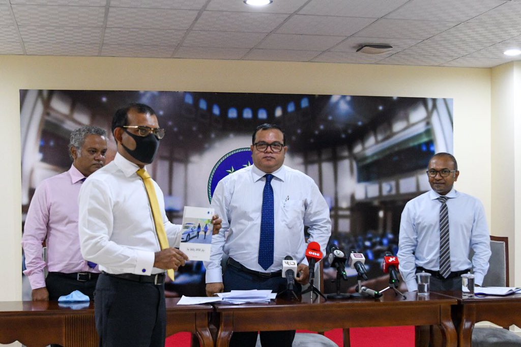 މަޖިލީހުން އުޅެނީ ވަކިމެމްބަރުން ޕްރޮމޯޓް ކުރަން: އައްޑޫ ޝަރީފް
