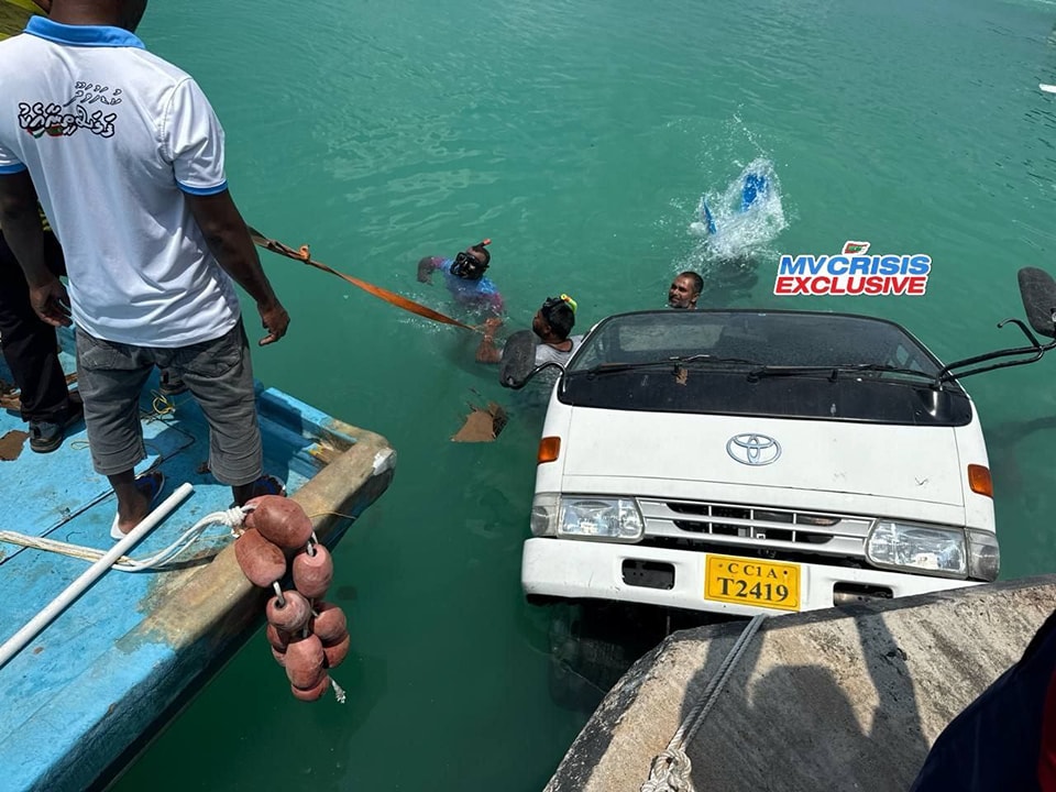 މުދާ ބަރުކޮށްގެން އުޅުނު ޕިކަޕެއް މޫދަށް ވެއްޓިއްޖެ