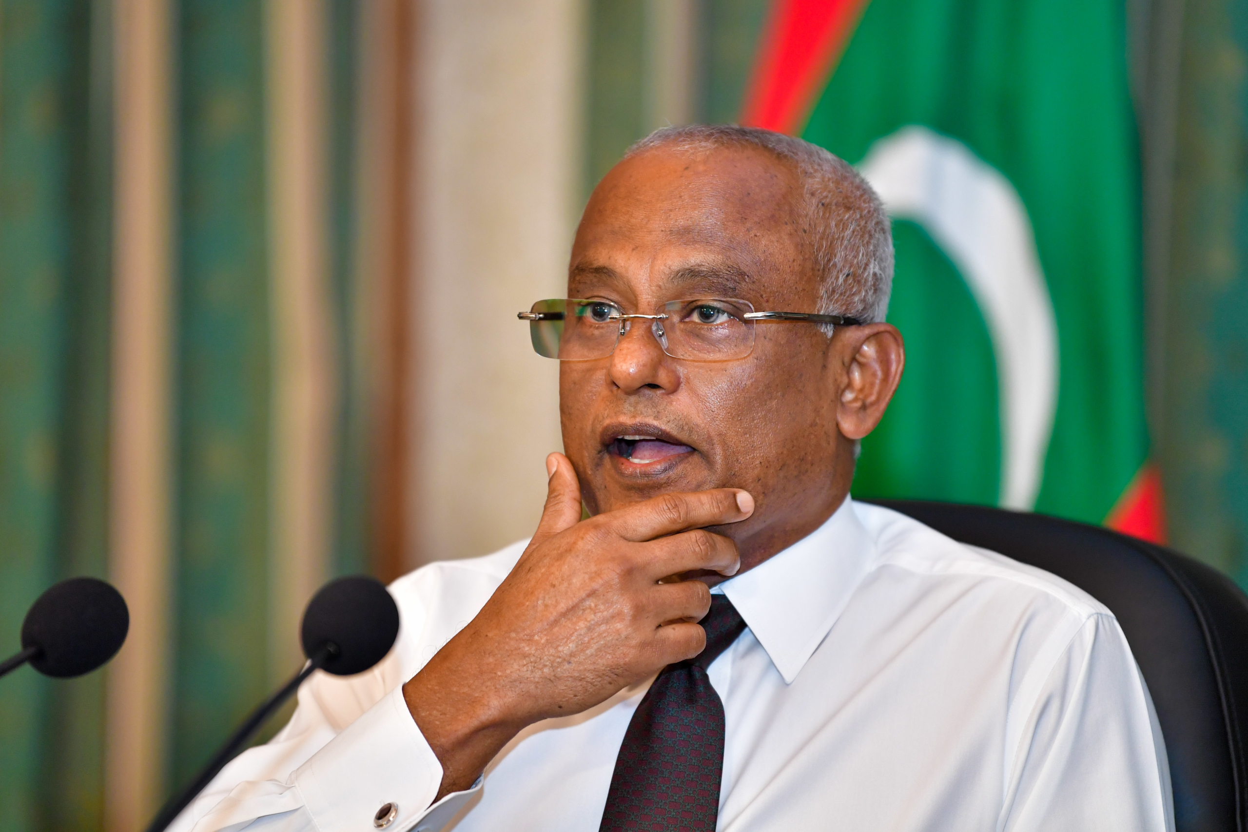 ޑރ. މުއިއްޒު ބޮޑު ތަފާތަކުން ކުރީގައި؛ ގޮތް ނިންމާނީ ދެވަނަ ބުރުން