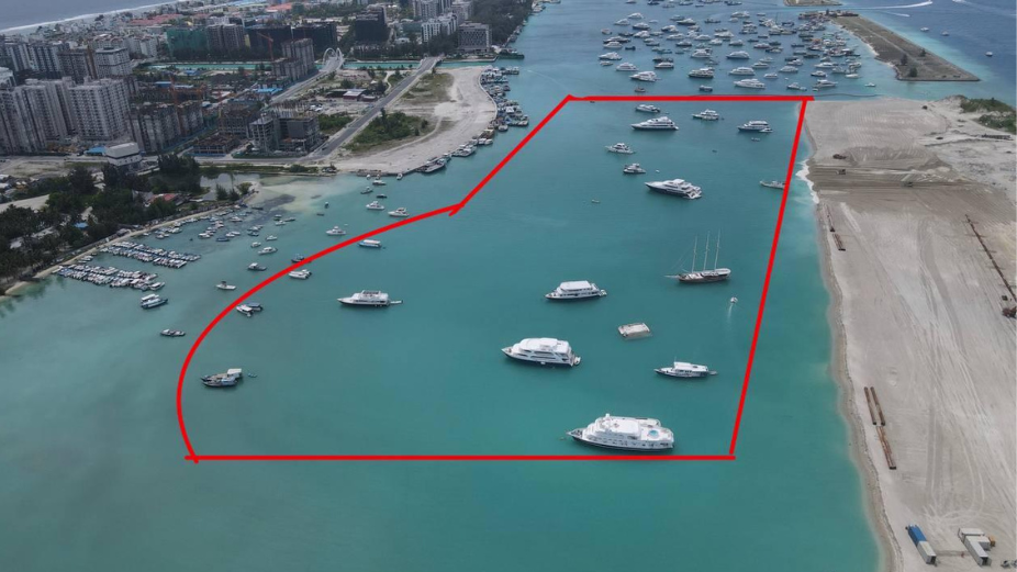 ހުޅުމާލެ 3 ވަނަ ފިޔަވަހީގެ ފަޅުތެރޭގައި ހުރި އުޅަނދުތައް ނެގުމަށް އަރބަންކޯއިން އަންގައިފި