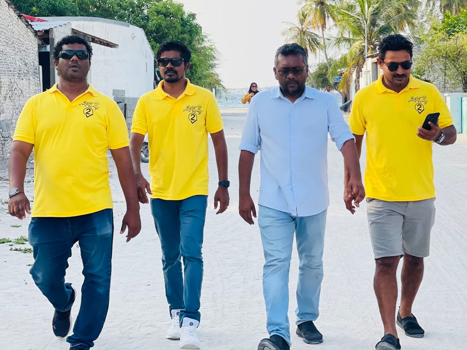 ރައީސް ނަޝީދު ލައްވާ ބޭކާރު މަސައްކަތް ކުރުވާފައި ތިބެނީ ޓްވީޓް ކޮށްލަން: މޫކޭ