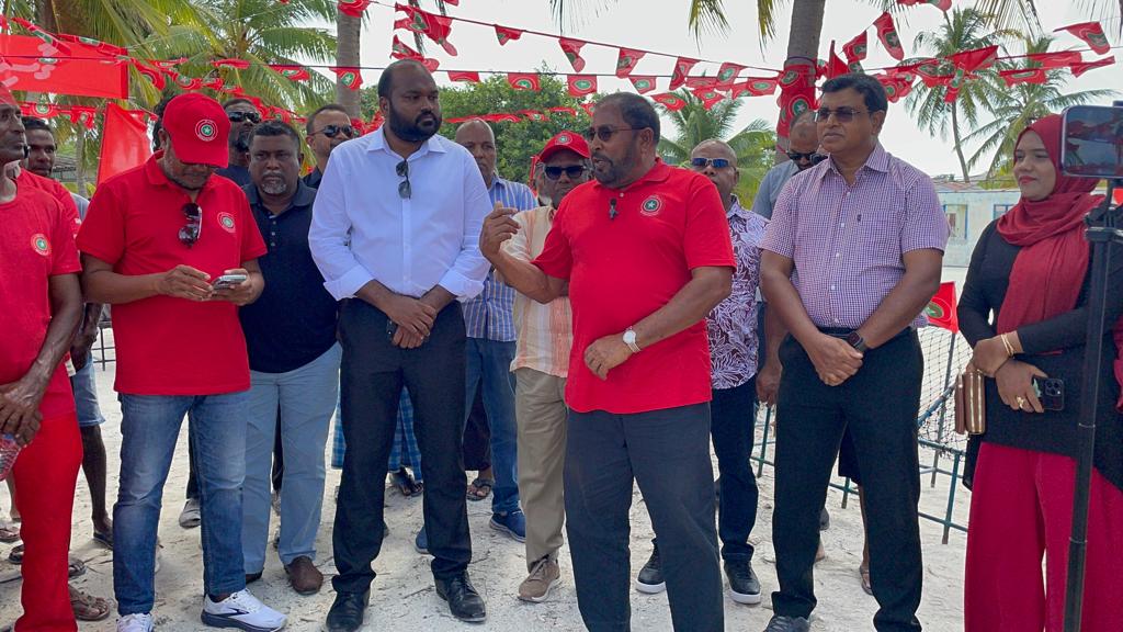 އަޅުގަނޑުގެ ވެރިކަމެއްގައި ކޮންމެ ރަށެއްގެ ބަނދަރުމަތީގައި މިސްކިތެއް ބިނާކޮށްދޭނަން: ޤާސިމް