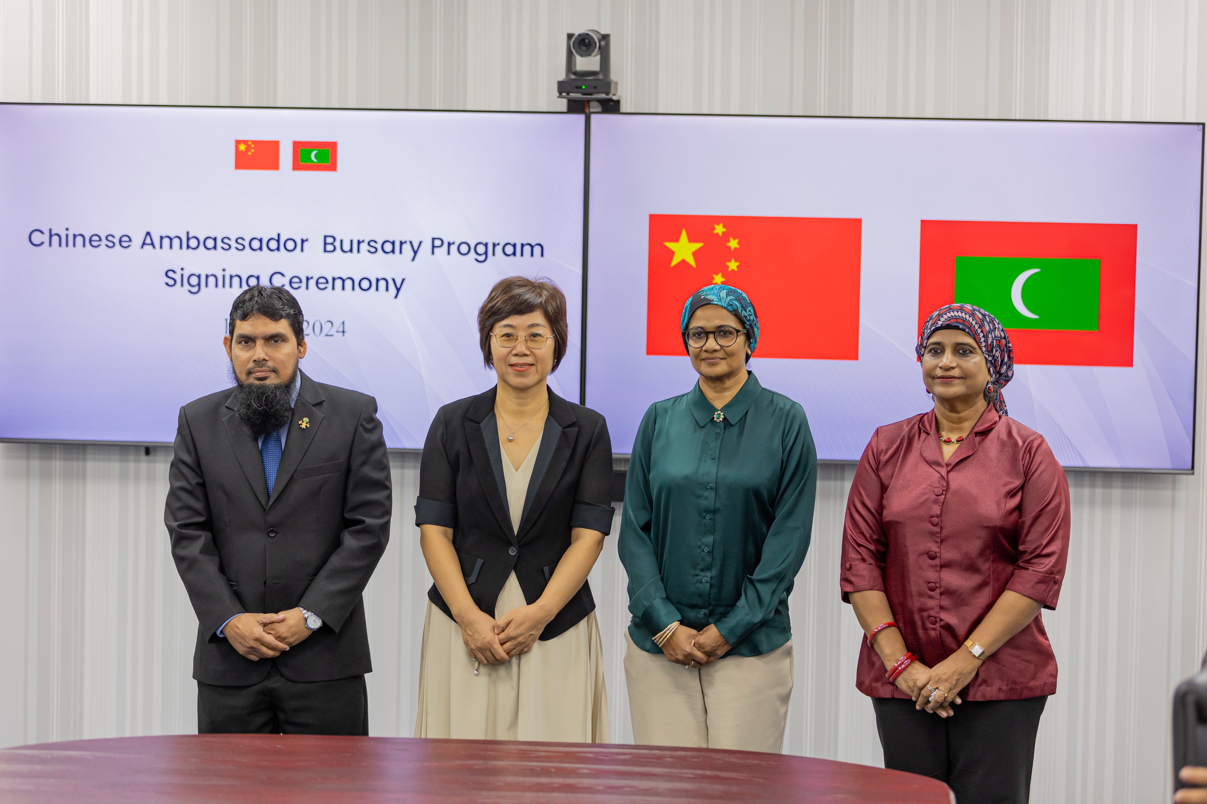 "ޗައިނީސް އެންބެސެޑަރ ބަރސަރީ" ޕްރޮގްރާމްގެ ދަށުން މާލީ އެހީގެ ފުރުސަތު ހުޅުވާލައިފި