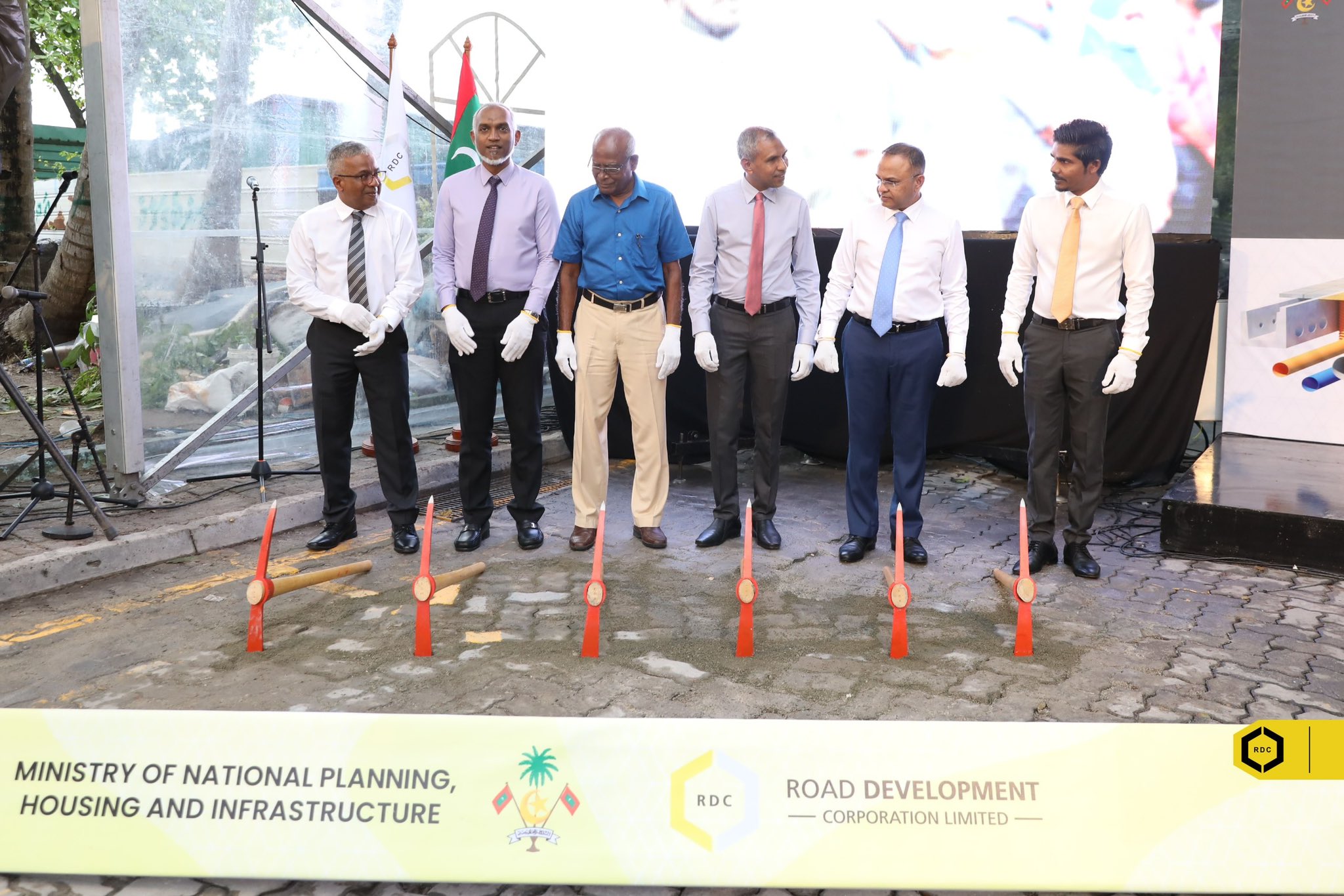 އަމީނީ މަގު ހަދަން އެއްބާރުލުން ދޭނަން: މޭޔަރު