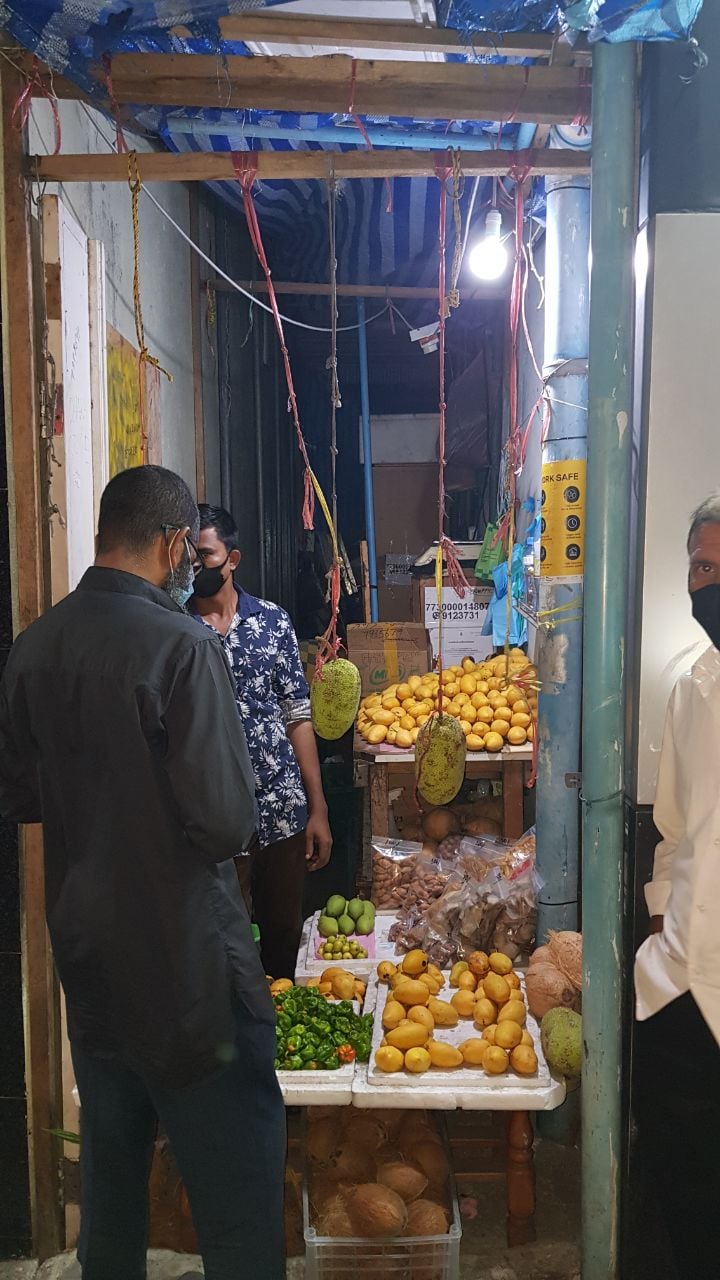 މިއީ ޕޮލީޝް ބޮޑުމީހާ ތަނެއް...!!