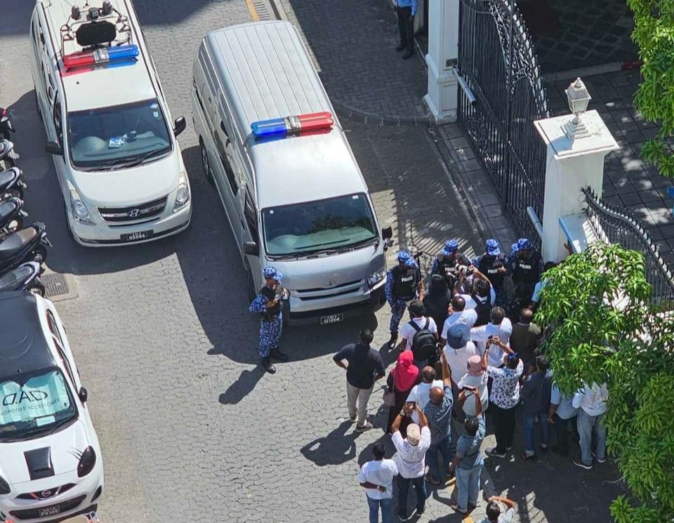 ސުޕްރީމް ކޯޓުގައި ކަރަންޓް ނެތުމުން ރައީސް ޔާމީންގެ ކެންޑިޑެސީގެ މައްސަލަ ނުފެށޭ