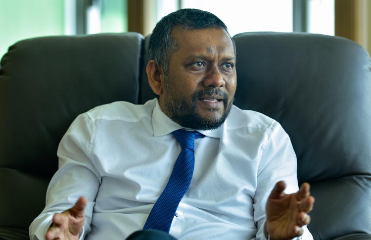 ގުޅީފަޅަށް ޕޯޓްބަދަލުކުރުމުން ތަކެތީގެ އަގު ހެޔޮވެގެންދާނެ: މިނިސްޓަރ ފައްޔާޒު