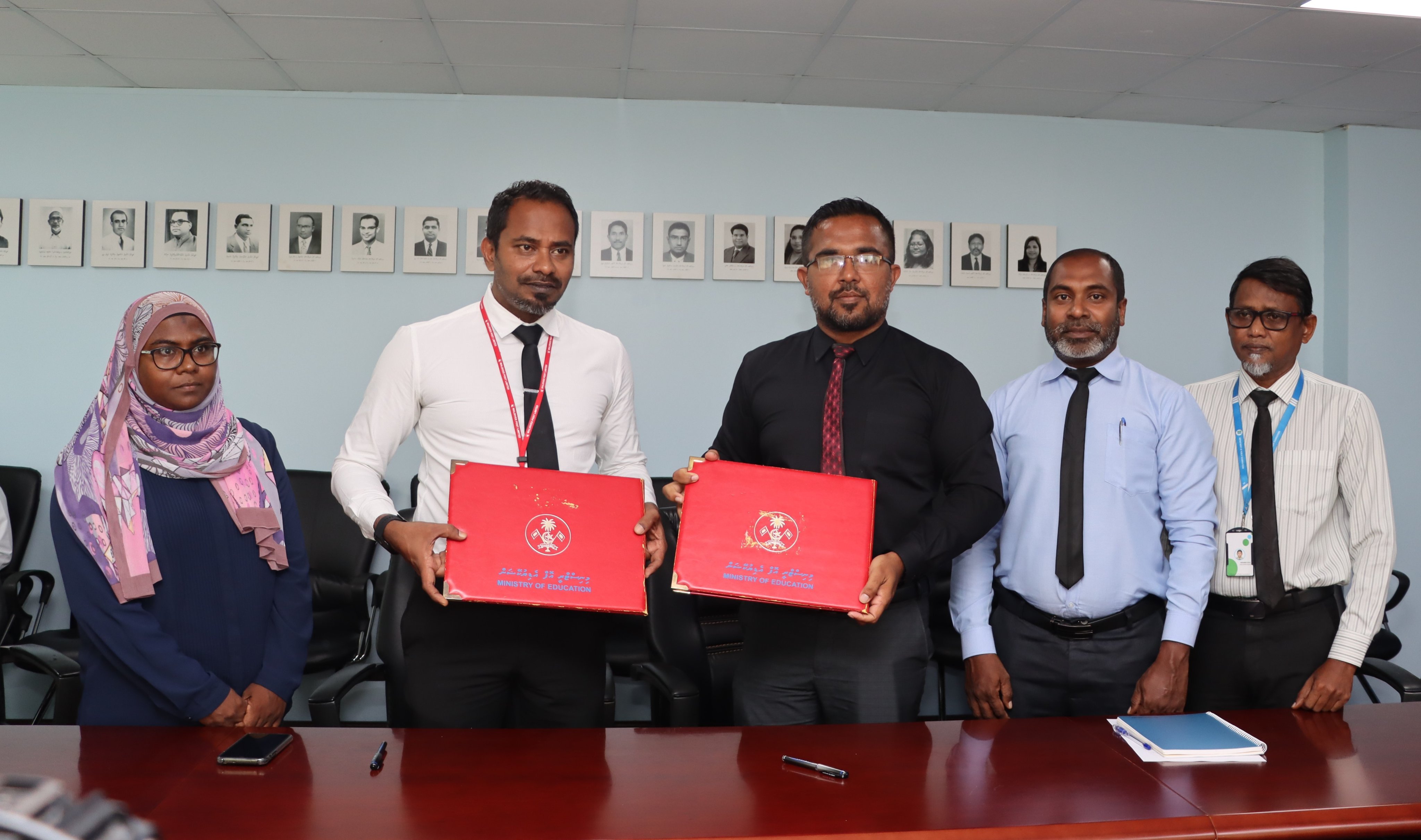 އިމްތިހާނުތަކުގެ ސެޓްފިކެޓްތައް ރަށްރަށަށް ފޮނުވަން ޕޯސްޓާއި ހަވާލުކޮށްފި