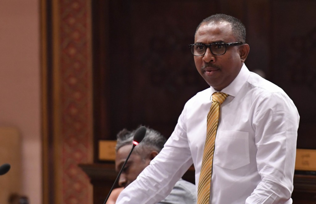 ރަށެއްގެ ނަމާއެކު މީހެއްގެނަން ކިޔަނީ ބަޔަކު ދެރަކޮށް، ނުވަތަ މޮޅުކުރާކަށްނޫން: އާޒިމް