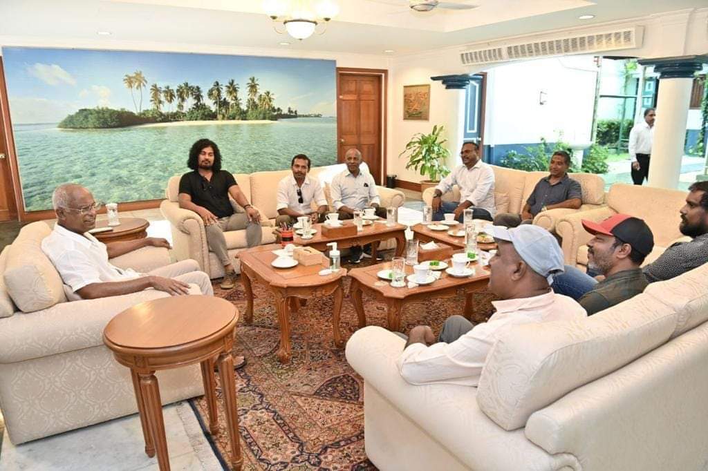 ރައީސް ސާލިހަށް ތާއީދުކުރާ ފަންނާނުންގެ ލިސްޓަށް ސަމީއު!