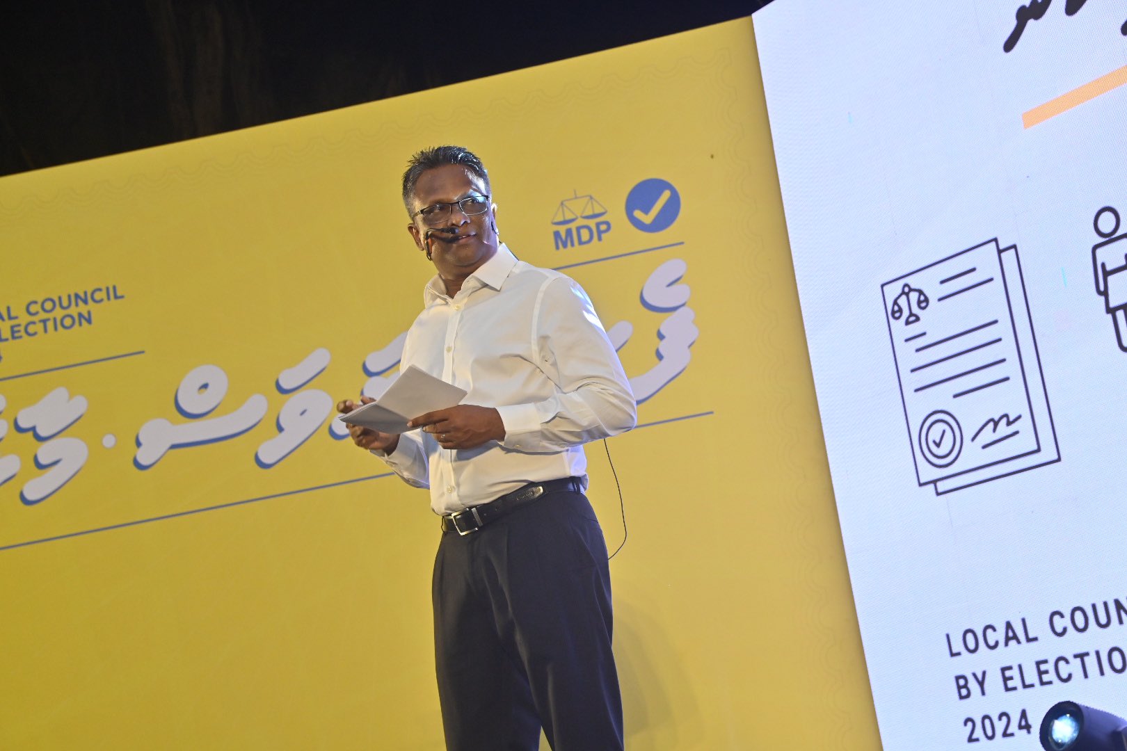 ގަދަ ކަނޑެއް ހުރަސްކޮށް ގޯއްޗަށް ދާން ރައްޔިތުން ބޭނުމެއް ނުވޭ؛ ބްރިޖުން ދެވެންޖެހޭނެ: އާދަމް އާޒިމް