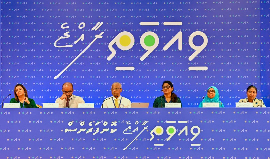 އަންހެނުންގެ ތަރައްޤީއަށް މަސައްކަތްކުރާ ކޮމެޓީތަކަށް އެއްބާރުލުންދިނުމަށް ރައީސް އެދިވަޑައިގެންފި