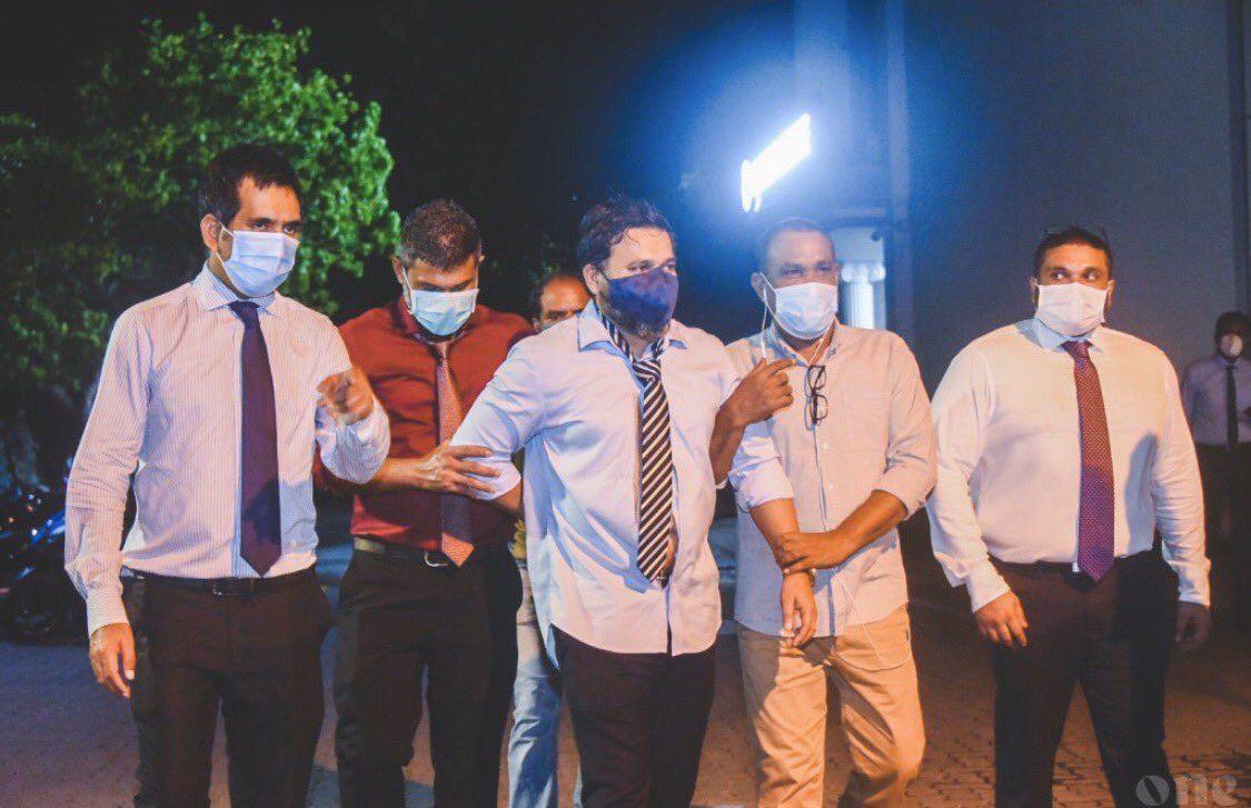 އިދިކޮޅުން މަޖިލީހުގެ ޖަލްސާތައް ބޮއިކޮޓް ކުރުން އަދިވެސް އޮތީ ކުރިއަށް