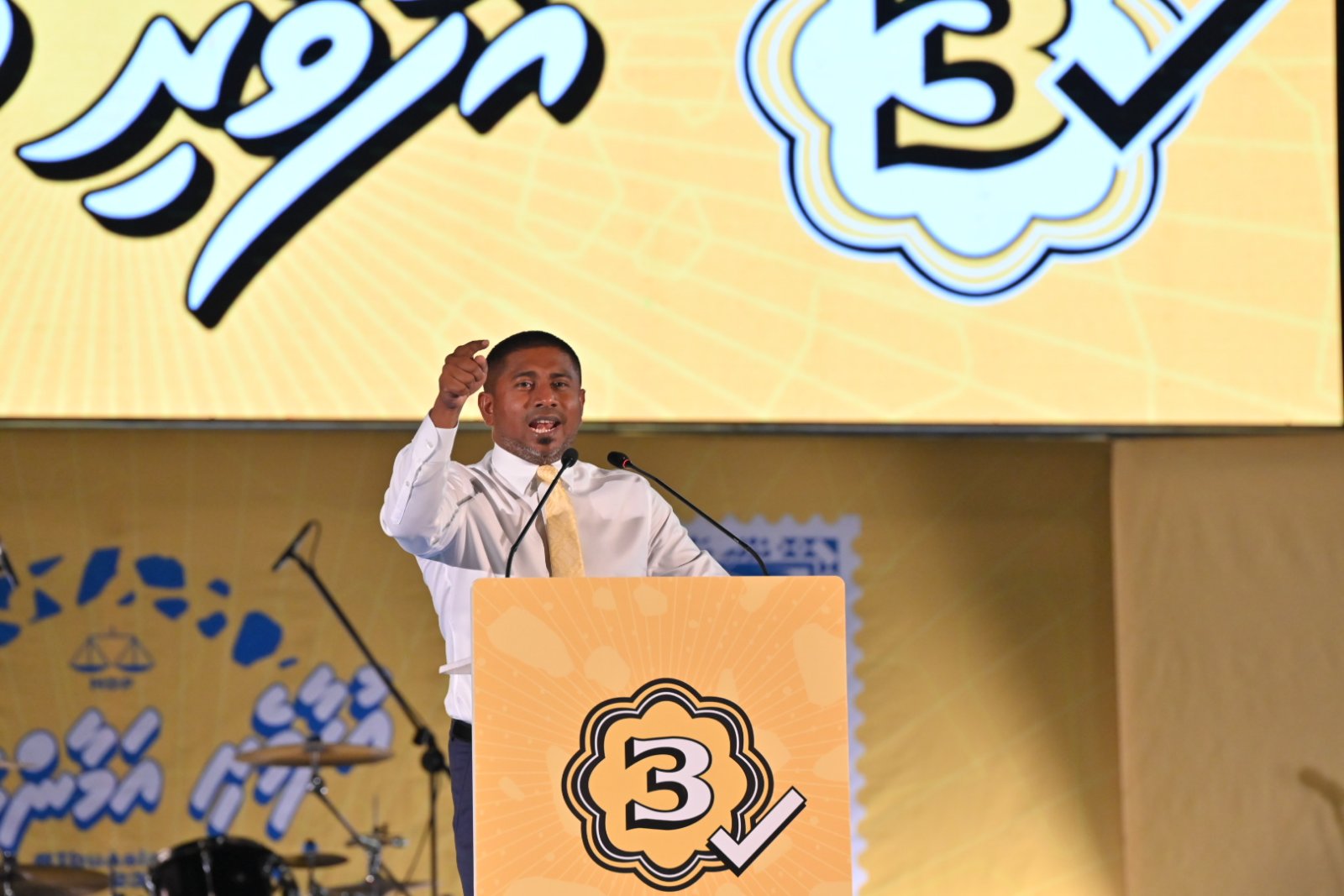 މާލޭ މޭޔަރުގެ މަގާމަށް މަހްލޫފް ވާދަކުރައްވަނީ